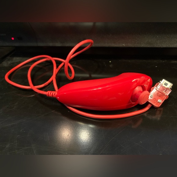 WII Nunchuck Controller - Picture 5 of 10